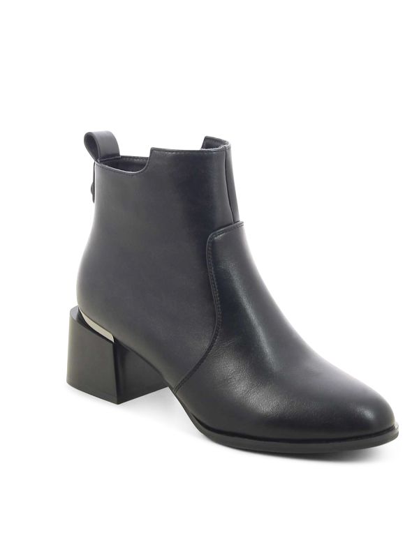 מגפוני עקב קלאסיים עם עקב מעוטר לנשים