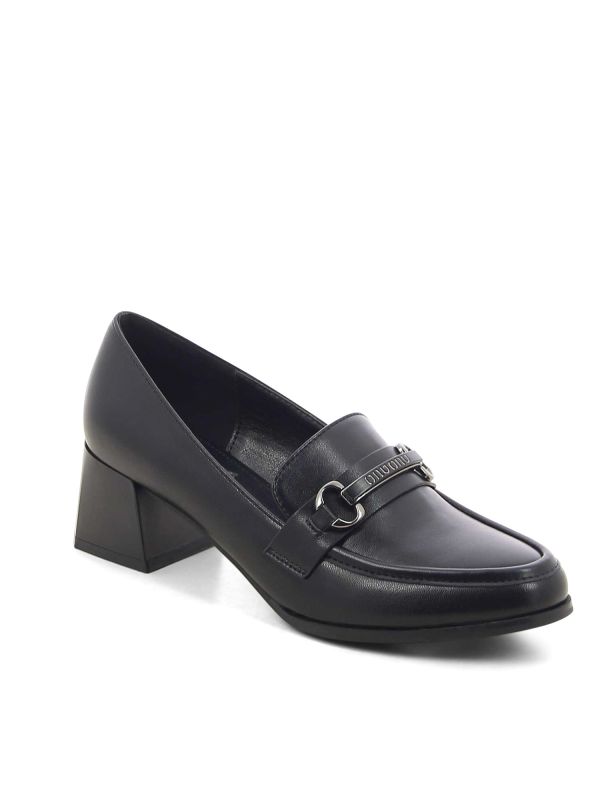 נעלי מוקסין עם אבזם לנשים