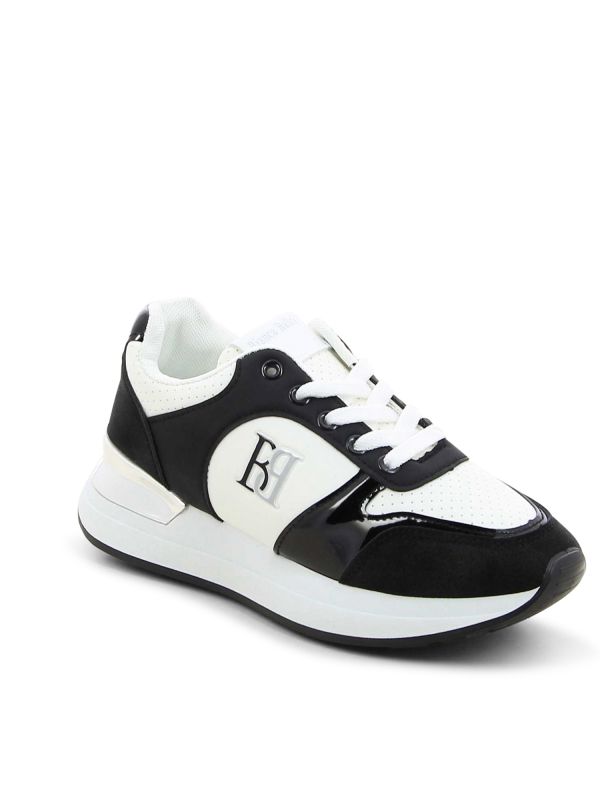 נעלי סניקרס שחור לבן לנשים