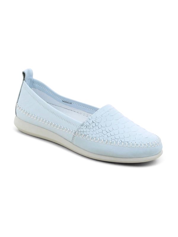 נעלי סליפ און בדוגמת נחש לנשים