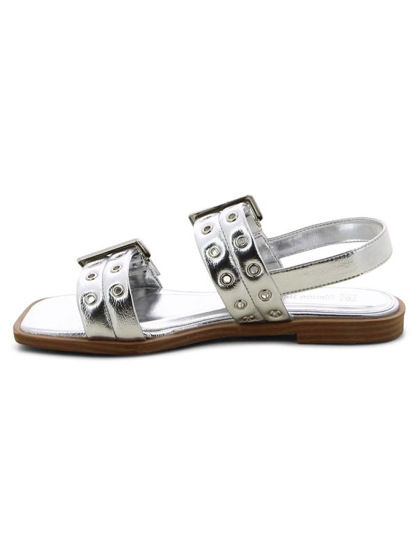 סנדלי רצועות מטאליים לנשים