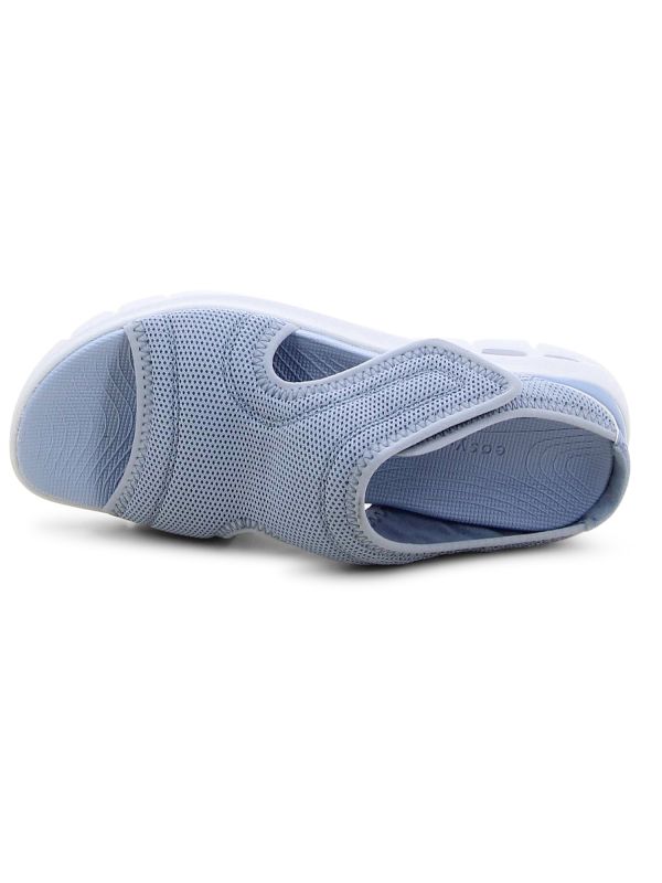 כפכפי נוחות עם פתחים לנשים