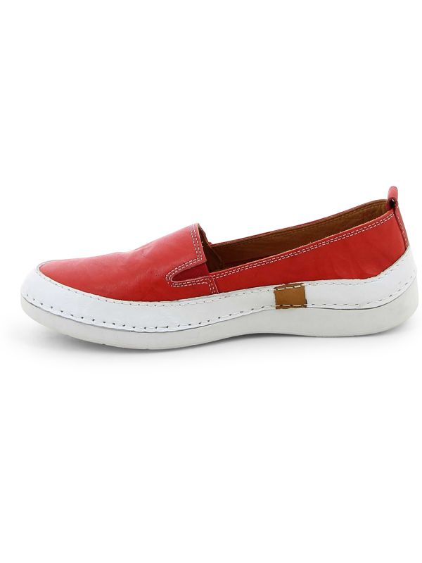 נעלי סליפ און לנשים