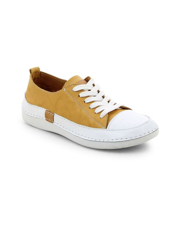 נעלי סניקרס לבנות לנשים