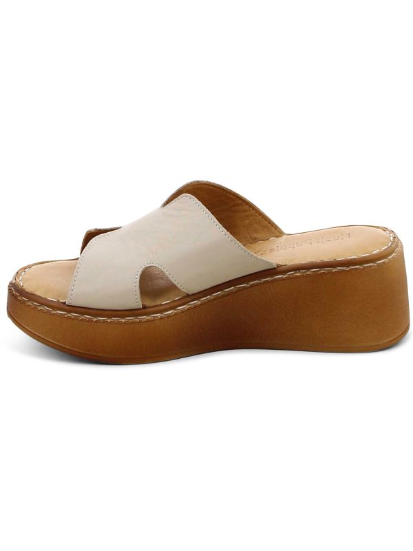 כפכפים עם עקב רוקי לנשים