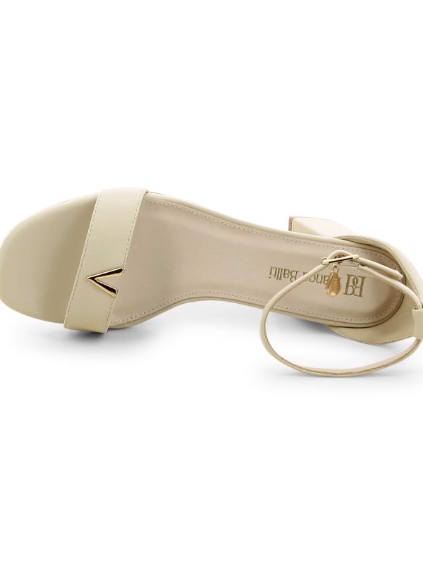 סנדלי עקב עם תליון לנשים