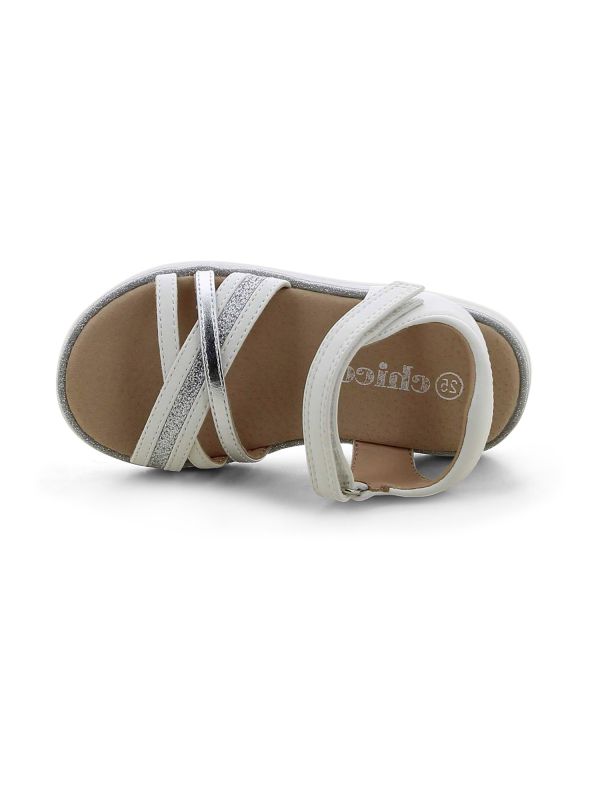 סנדלי ילדות קלועים עם נצנצים