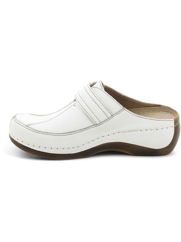 כפכפי נוחות מעור עם תיפורים לנשים