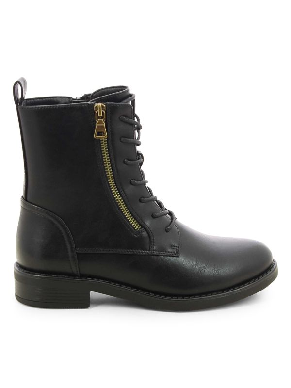 מגפונים גבוהים עם שרוכים לנשים