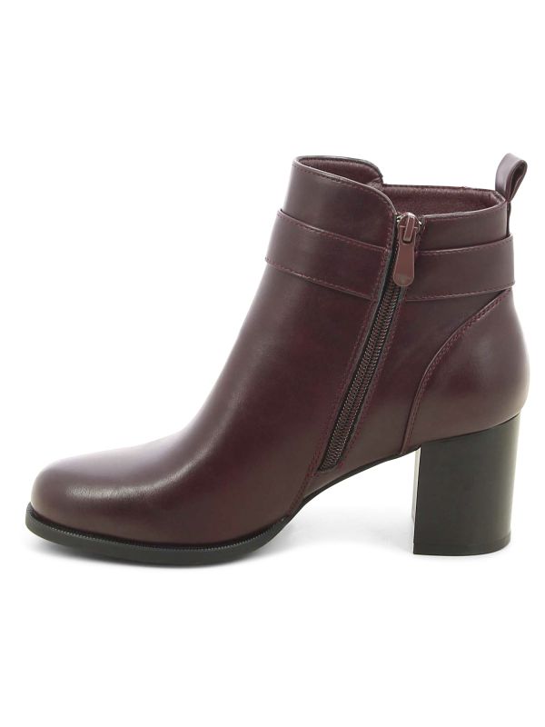 מגפוני עקב עם אבזם מטאלי לנשים