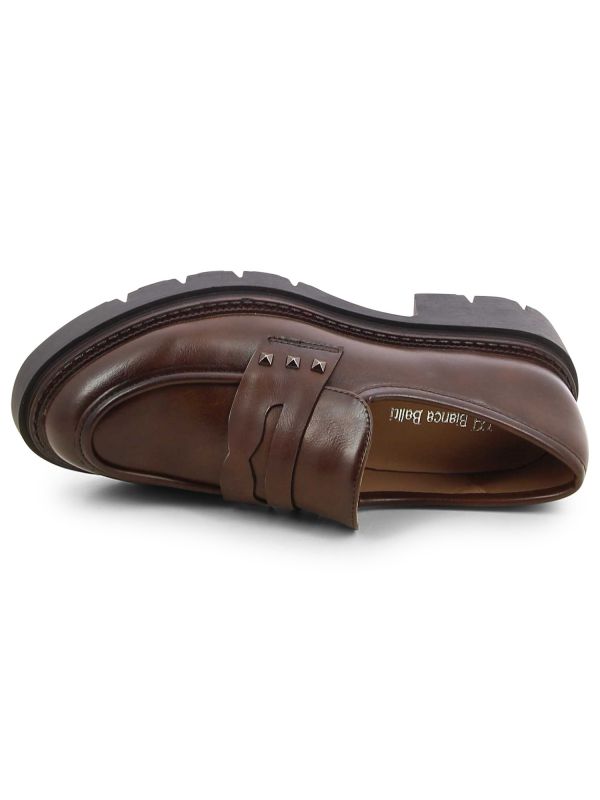 נעלי מוקסין עם עקב