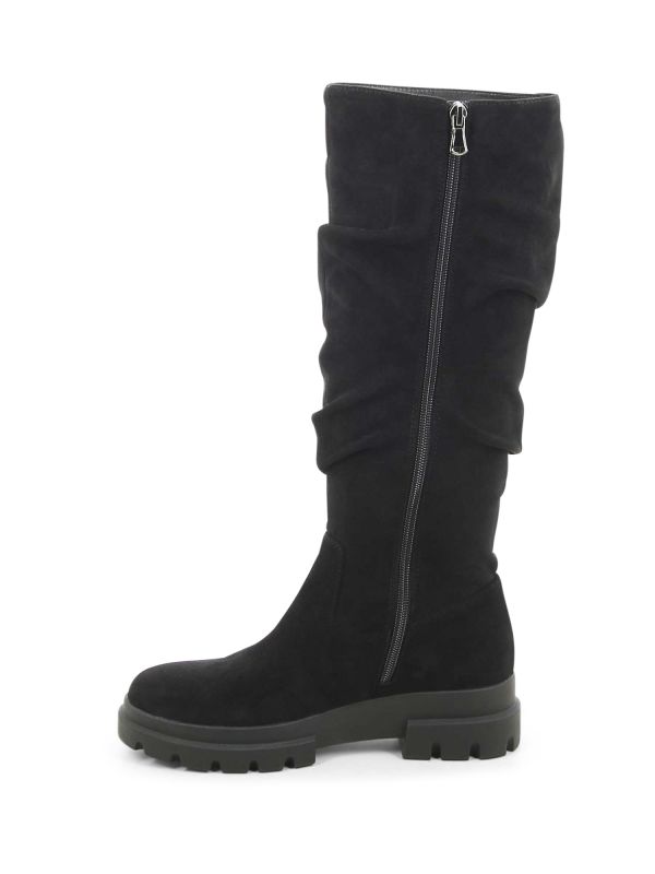 מגפיים עם דוגמת כיווצים וסוליית טרקטור לנשים