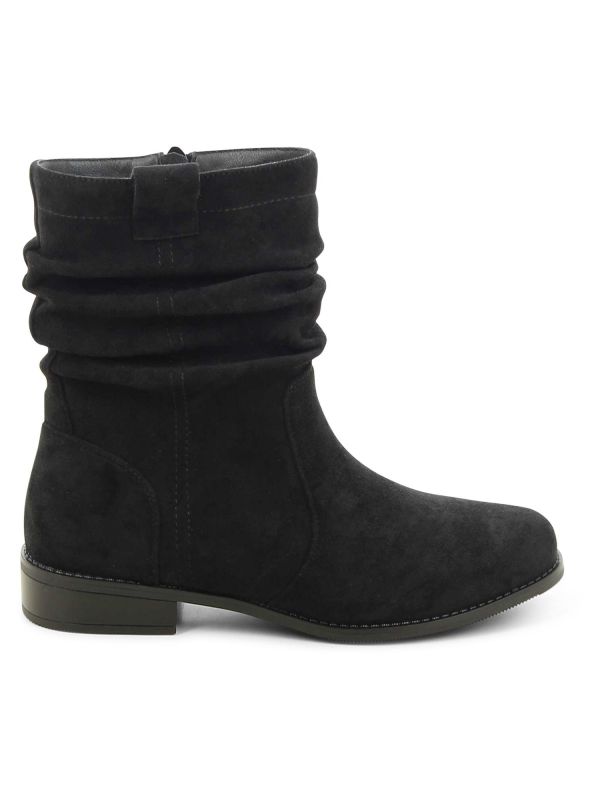 מגפיים שטוחים עם קפלים