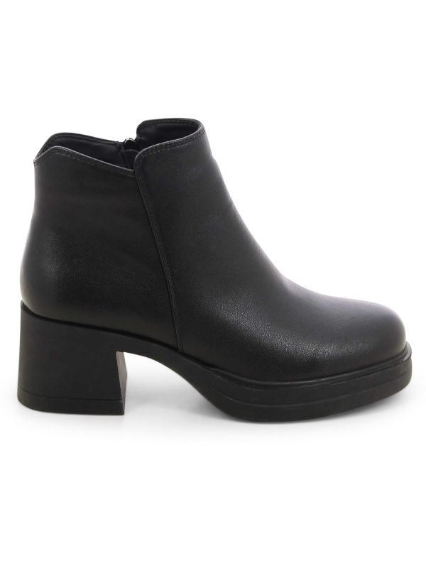 מגפונים עם עקב HUSH PUPPIES לנשים