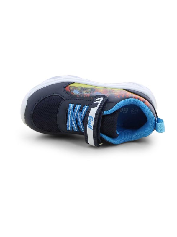 נעלי מונסטר טראק לבנים