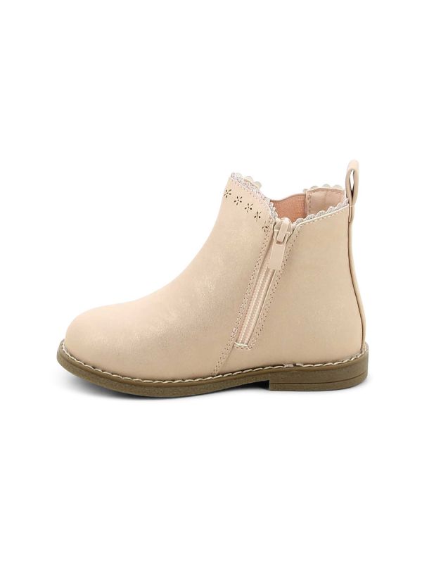 מגפוני צ’לסי לילדות