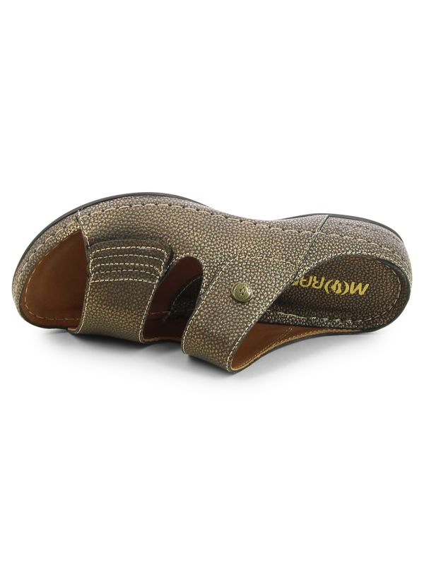 כפכפי נוחות פתוחים עם רצועות רחבות לנשים