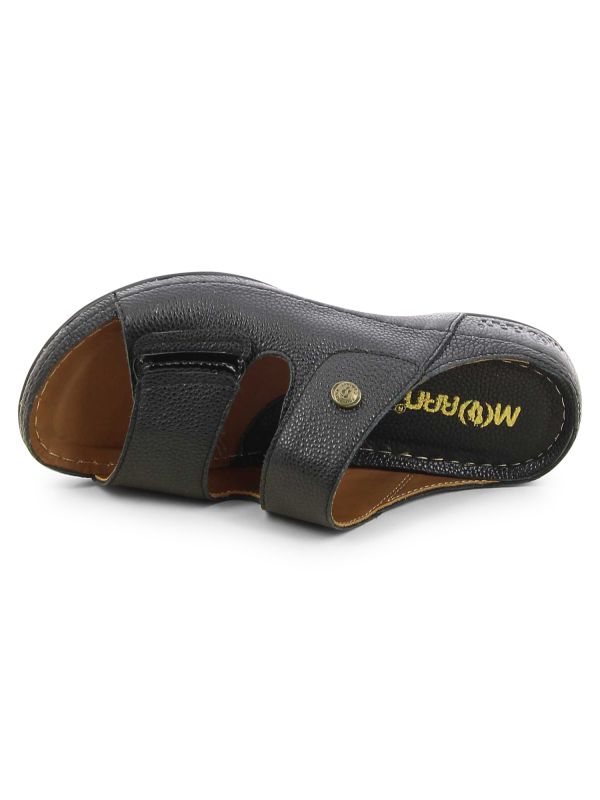 כפכפי נוחות פתוחים עם רצועות רחבות לנשים