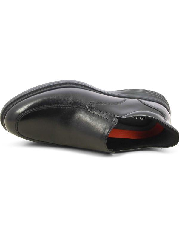 נעלי נוחות לגברים במראה ספורטיבי עם שרוכים