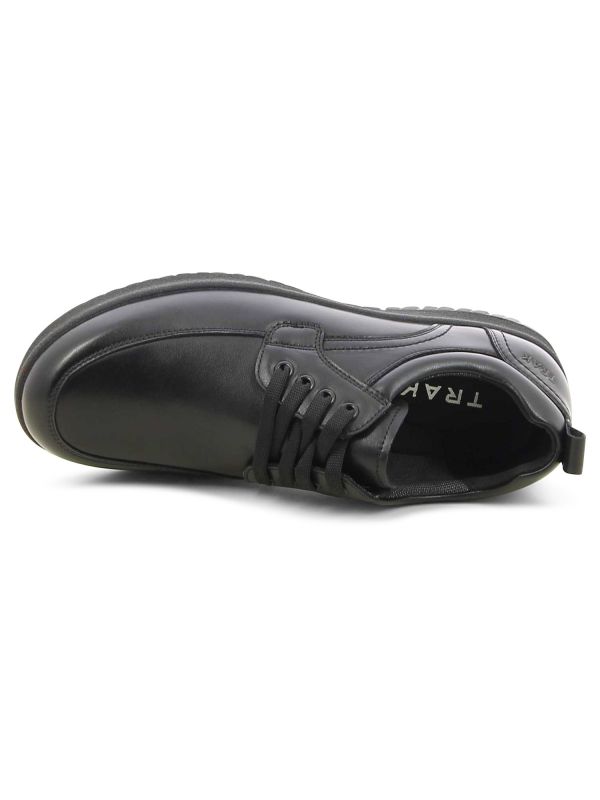 נעלי נוחות לגברים בעיצוב חורר