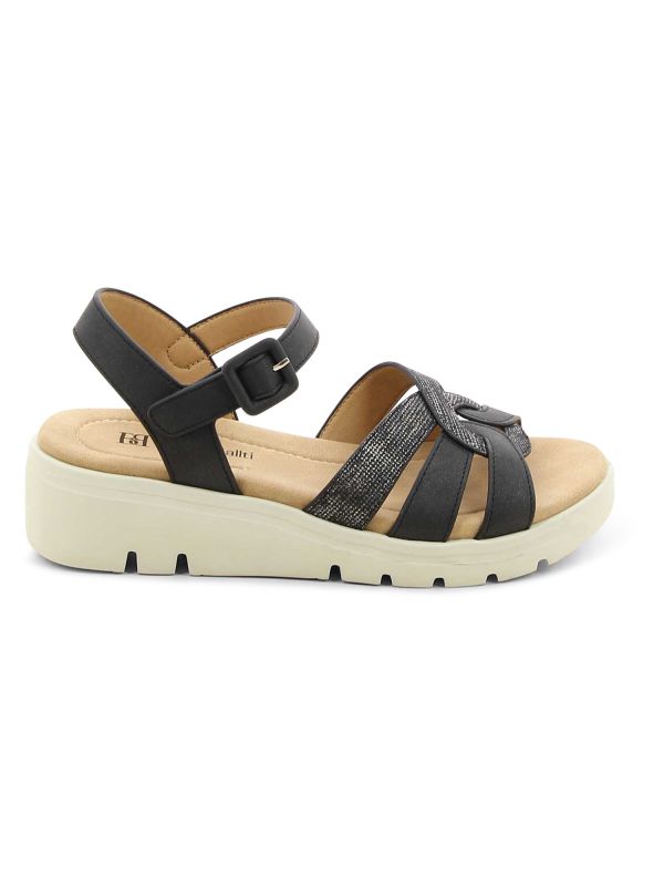 סנדלי נוחות עם סוליית טרקטור