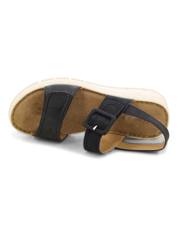 סנדלי פלטפורמה עם סוליית טרקטור