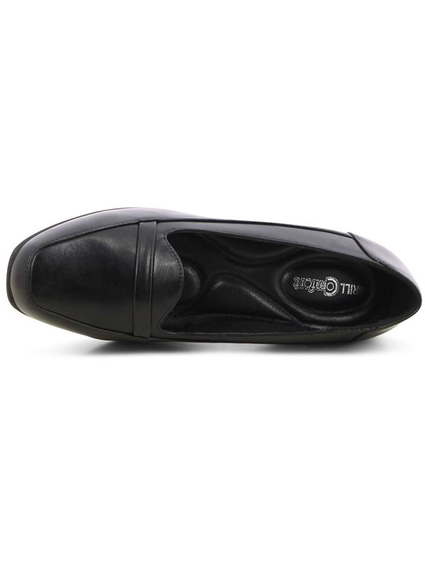 נעלי עקב סגורות בגזרת לואפרס