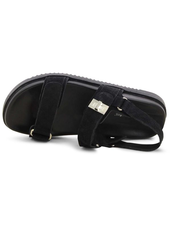 סנדלים שטוחים עם סקוץ’