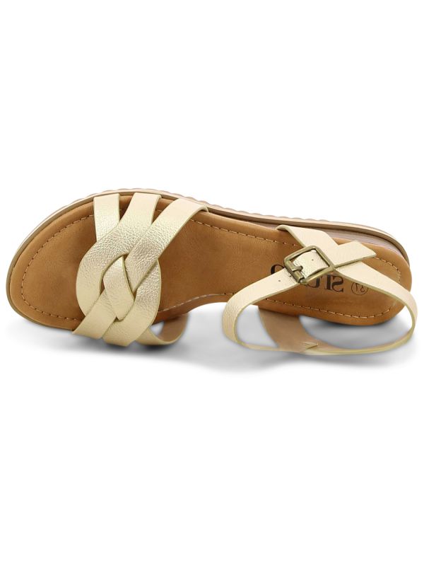 סנדלי נשים עם רצועות מוצלבות