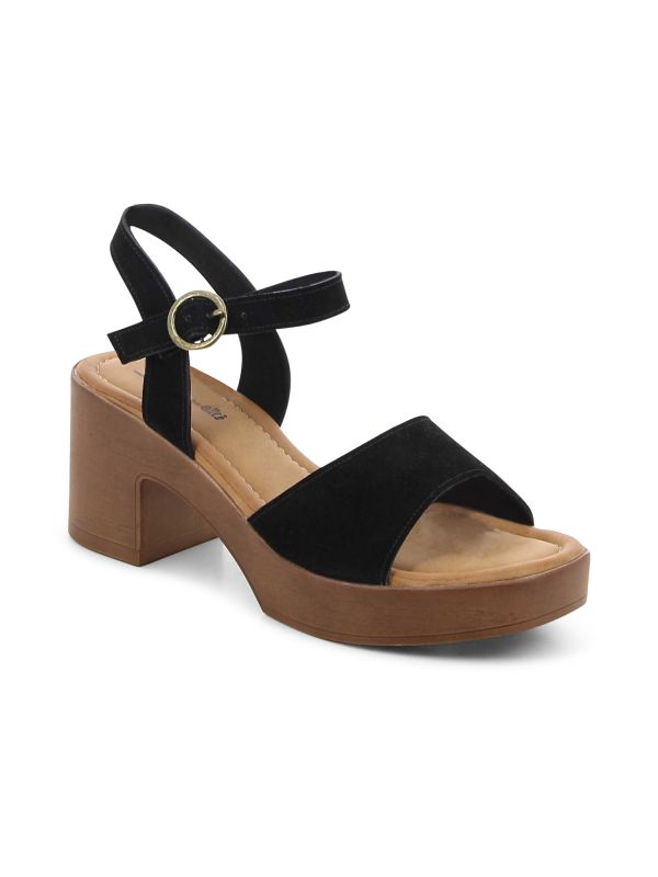 סנדלי עקב במראה עץ