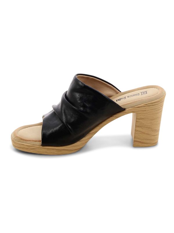 כפכפי עקב בעיצוב מכווץ