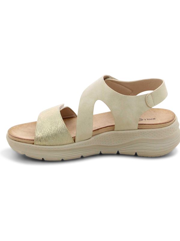 סנדלי נוחות עם סוליית פלטפורמה