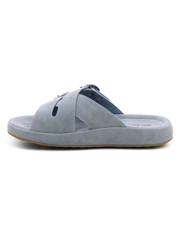 כפכפי נשים עם אבזמים