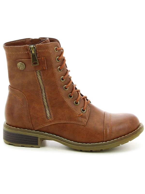 מגפונים במראה צבאי