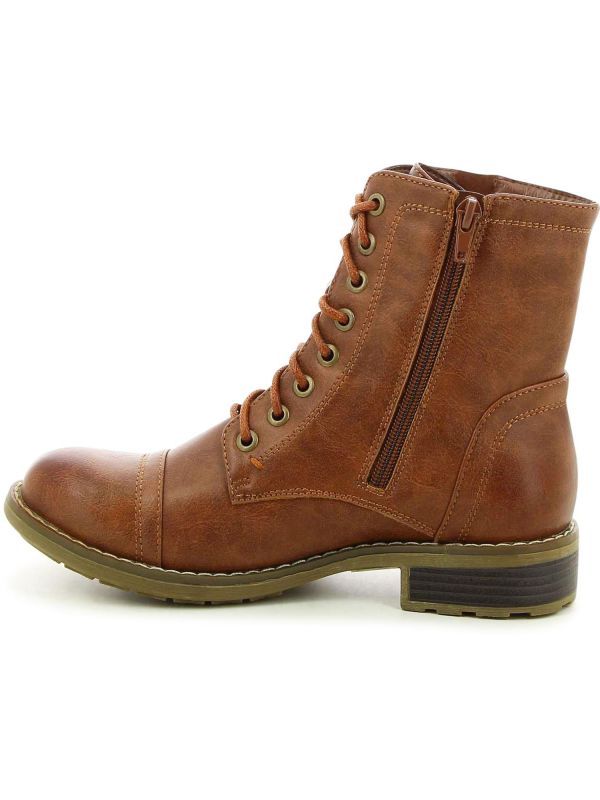 מגפונים במראה צבאי