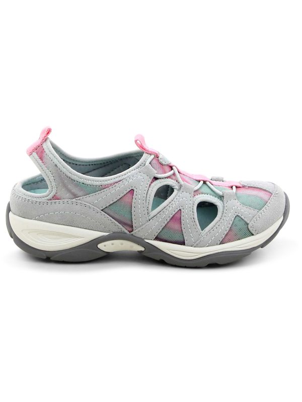 נעלי ספורט עם פתחים לנשים