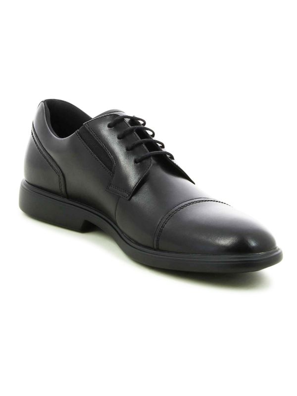 נעלי נוחות עם שרוכים