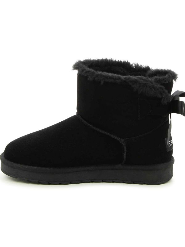 מגפי קוזי עם פפיון אחורי