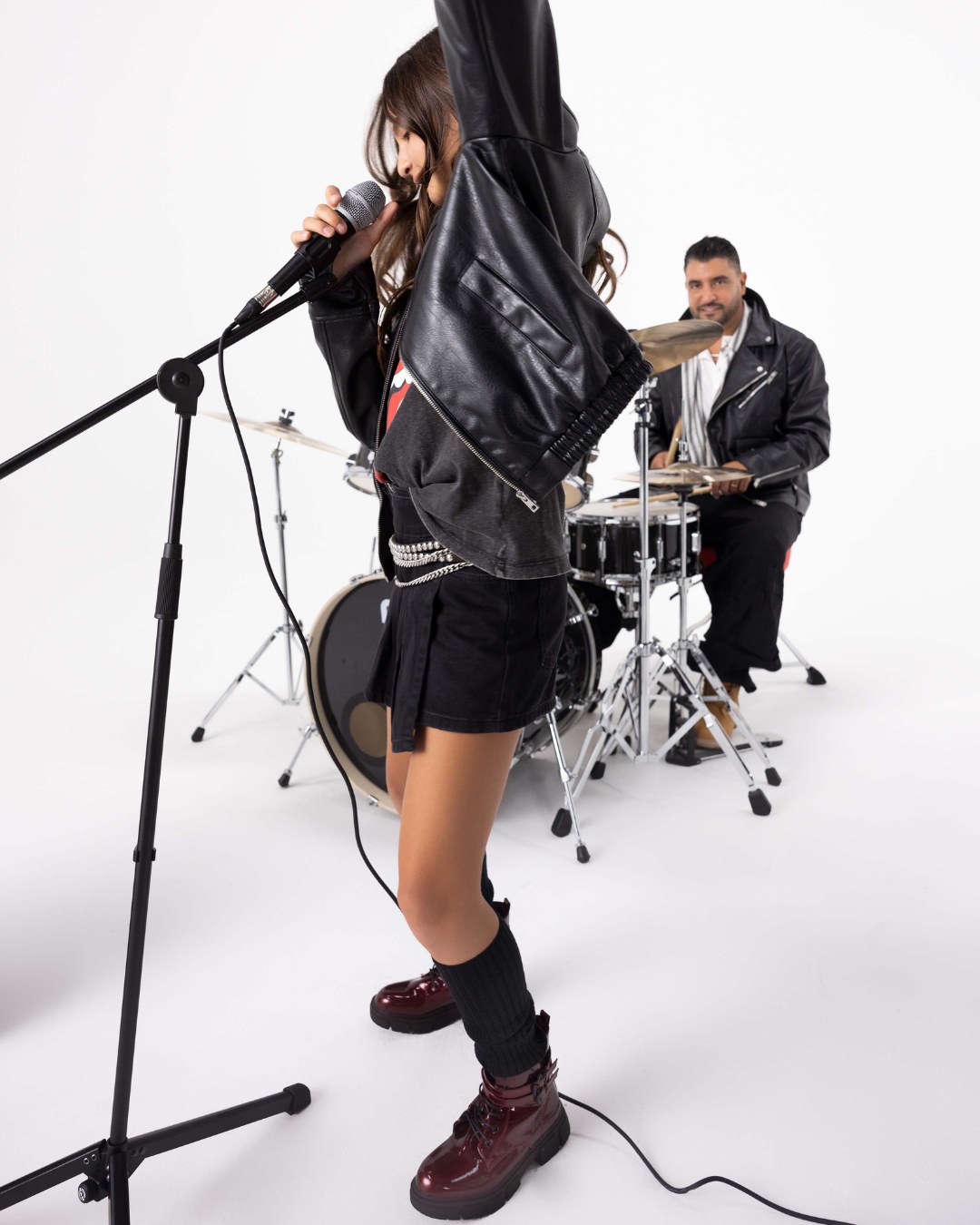 אל תתנו לגשם לעצור אתכם!
המגפיים של המותגים המובילים עכשיו בגלי