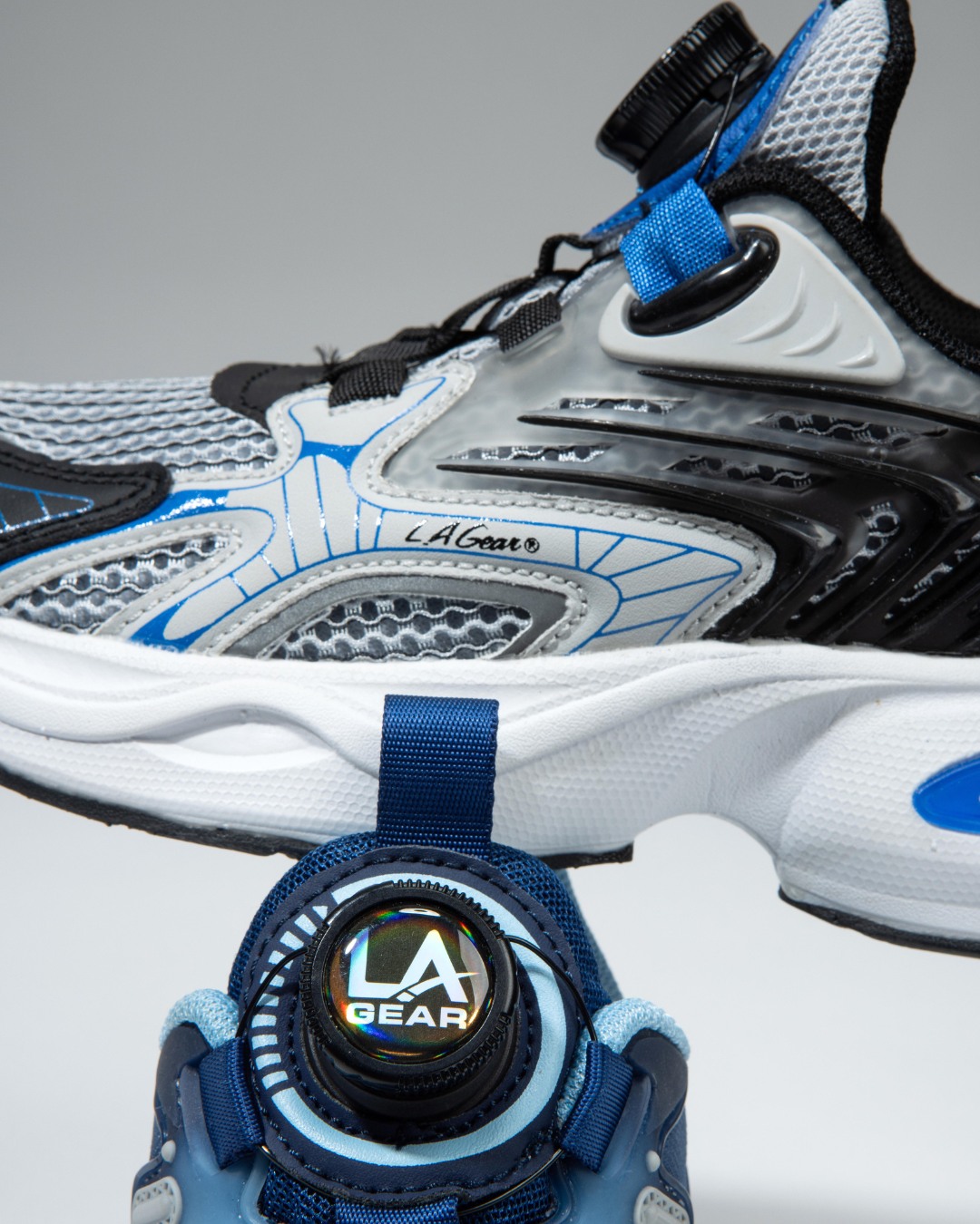 קולקציית נעלי הספורט של מותג LA GEAR, עם טכנולוגיית הכפתור
עכשיו בחנויות ובאתר רשת גלי